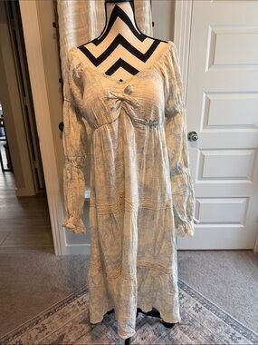 Bohemian Long Sleeve Cotton Maxi Dress in Light Blue urban daizy